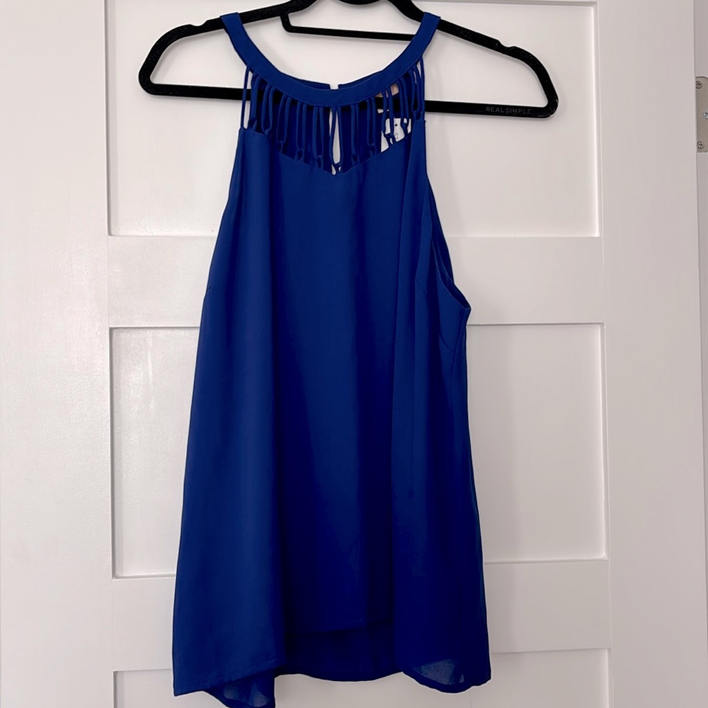 NWT Size XL Skies Are Blue Halter Blouse